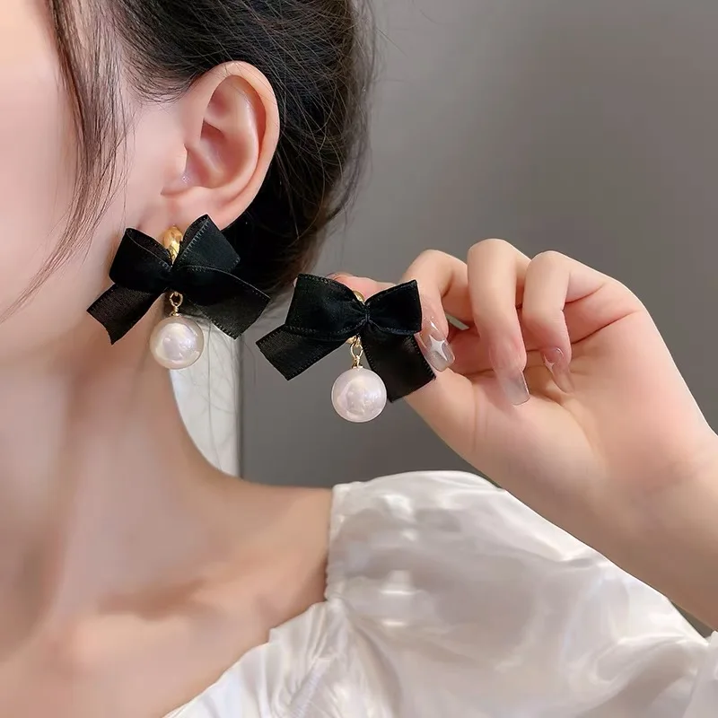 

Temperament Charm Lace Bow Pearl Pendant Earrings Simple Sweet Fashion Women Lovely Earrings Jewelry