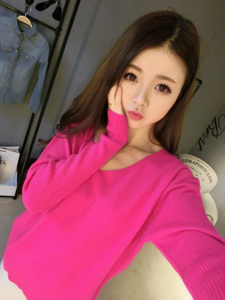 

2020 New Fashion Women's Pullover Sweater Lady V-neck Batwing Sleeve Cashmere Wool Knitted Solid Color Wear Loose Size 4XL