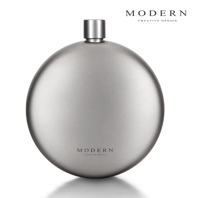 

Stainless Steel Hip Flask Titanium Metal Lightweight and Portable Round Mini Hip Flask Whiskey Bottle Fiaschetta Outdoor DM50HF