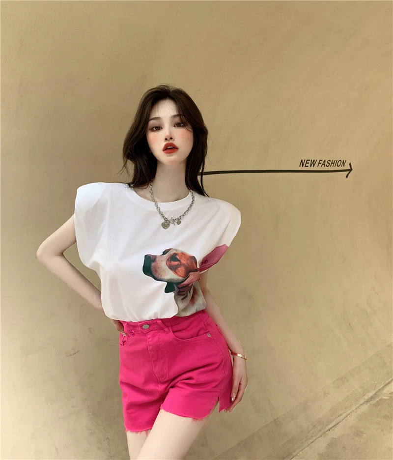 

to film or lend shoulder pads fashion design feeling sleeveless leisure T-shirt joker printing jacket + joker shorts