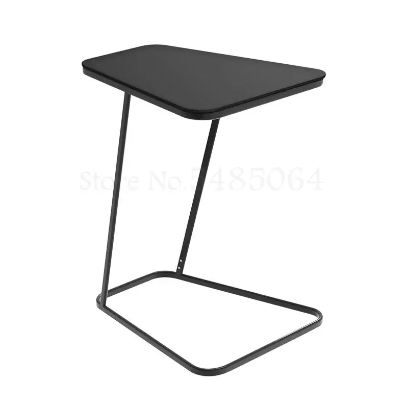 Простой бытовой приставной столик со съемным диваном прикроватный для гостиной