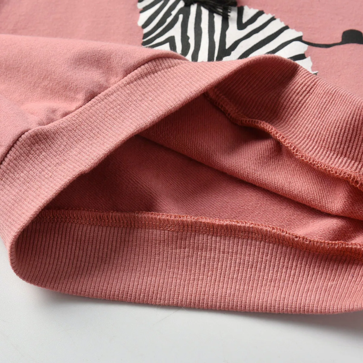 Осенний свитер для маленьких мальчиков и девочек мультяшное животное Зебра