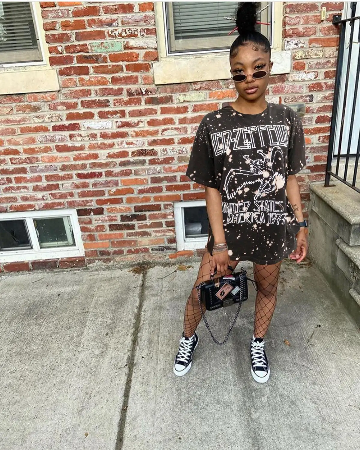 

2020 Newest Straight Night Party O-Neck Short Sleeve Letter Print Mini Dress Street Hip Hop Women Casual Dress Sexy K-pop Dress