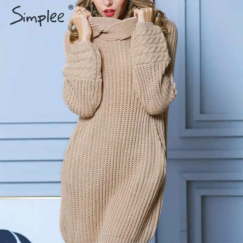 Женское трикотажное платье свитер с рукавами фонариками воротником хомутом и