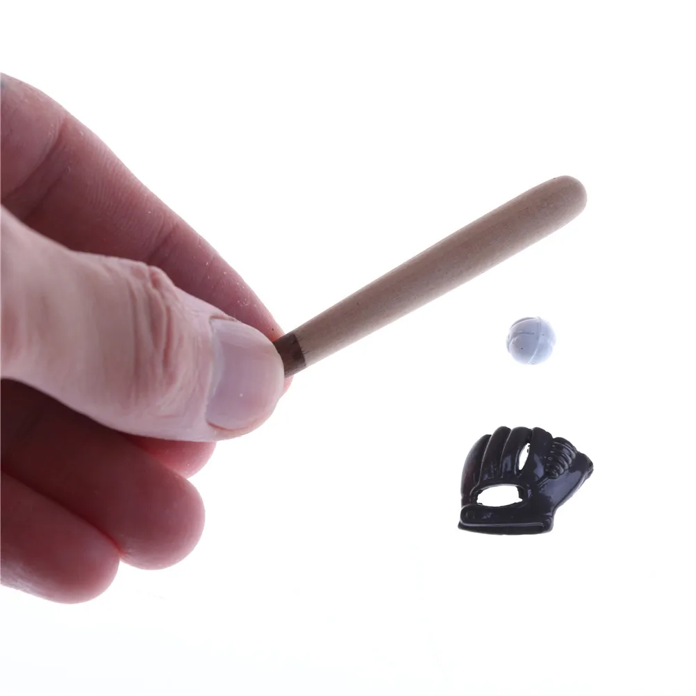

1/12 Mini Baseball Bat & Mitt Set Home Study Room Doll House Decor Dolls Accessory Dollhouse Miniature Furniture Kids Toy
