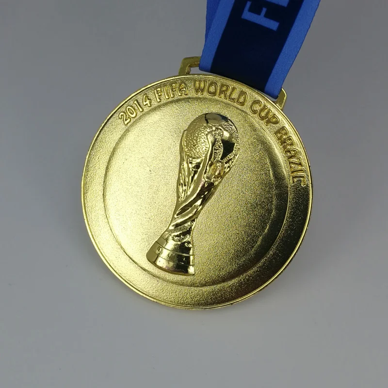 

2019 2020 World Club Cup Champion Medal Souvenir 2014 2018 World Cup Replica Medals Limited Metal Football Medal Fans Souvenirs
