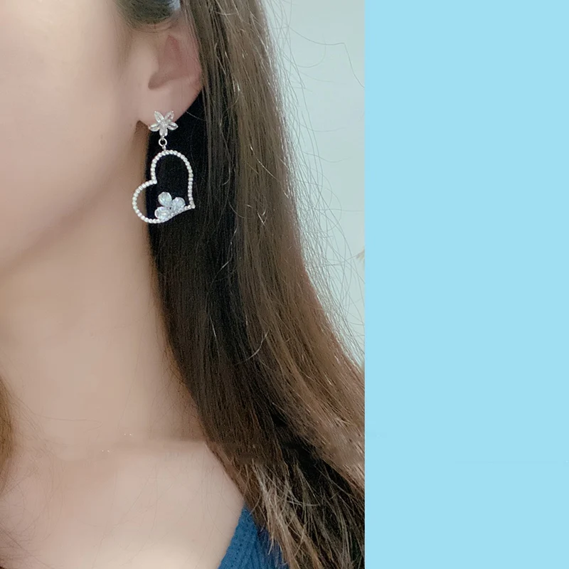 

MENGJIQIAO Korean New Luxury Rhinestone Hollow Heart Drop Earrings Mujer Moda Bijoux Crystal Flower Brincos Pendientes Jewelry