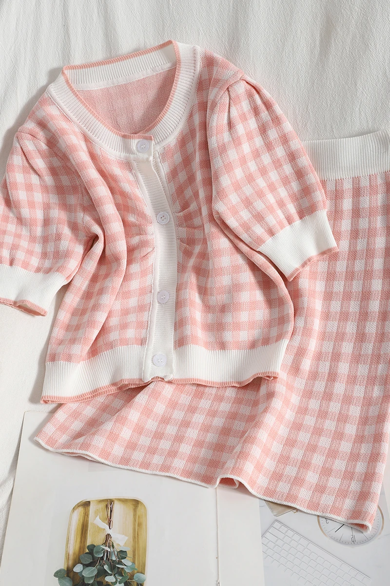 

Summer Knitted Suit Breasted Round Neck Puff Sleeve Top Spring with Thin Buttock One-Step Skirt Sweet Plaid Two-Piece Set