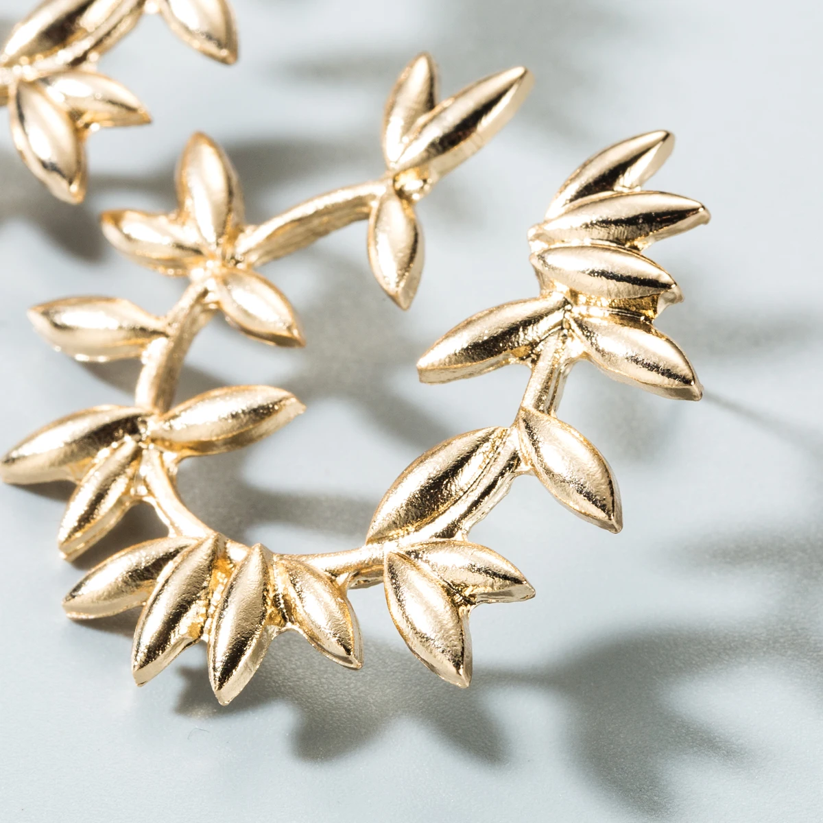 Женские серьги-кольца с большим цветком свадебные подарки ювелирные изделия