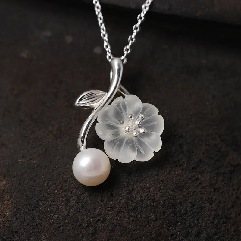 

S925 Sterling Silver Freshwater Pearl Pendant Retro Personality Crystal Plum Blossom Aesthetic Antique Short Necklace