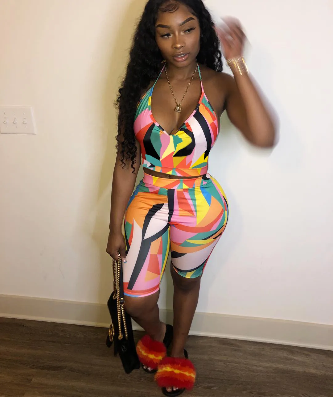 Женский спортивный костюм из двух предметов летний топ без рукавов с V-образным