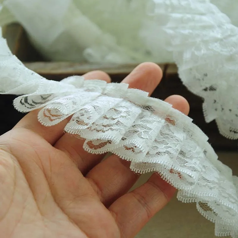 

4CM Wide Luxury White 3d Pleated Embroidered Wedding Lace Flowers Fabric Guipure Trim Ribbon Sewing Headwear Clothing Decoration