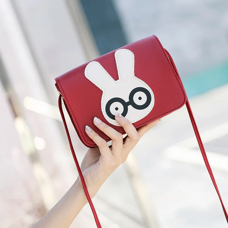 

Маленькая квадратная сумка с мультяшным медведем и кроликом, милая женская сумка на одно плечо, персонализированная сумка-мессенджер для т...