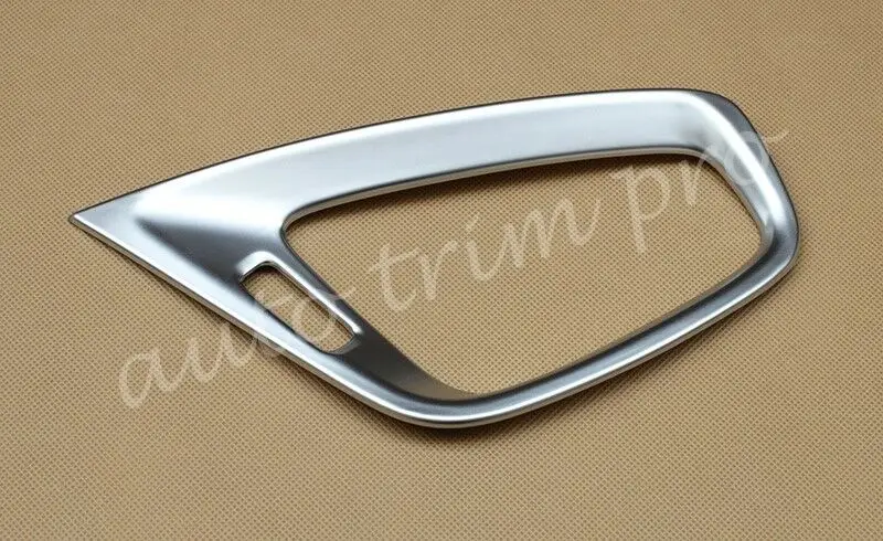 Хромированная панель на приборную с вентиляционным отверстием для Jeep Cherokee KL