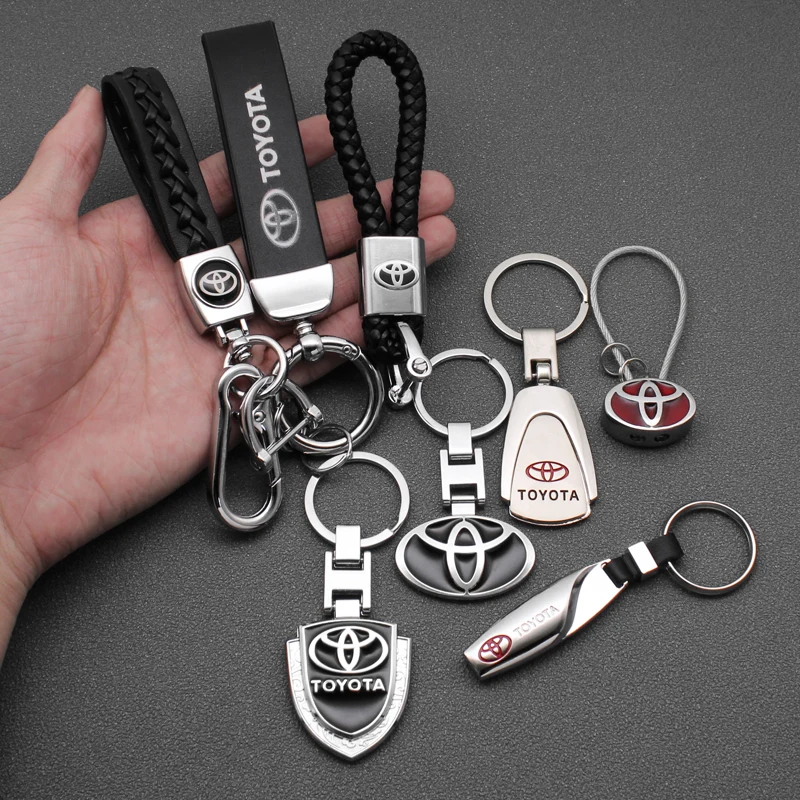 

Car Braided Leather Keychain Fashion Keyring Metal Alloy Car Badge Key Chain For Toyota Corolla Yaris Aygo Prius RAV Camry Auris