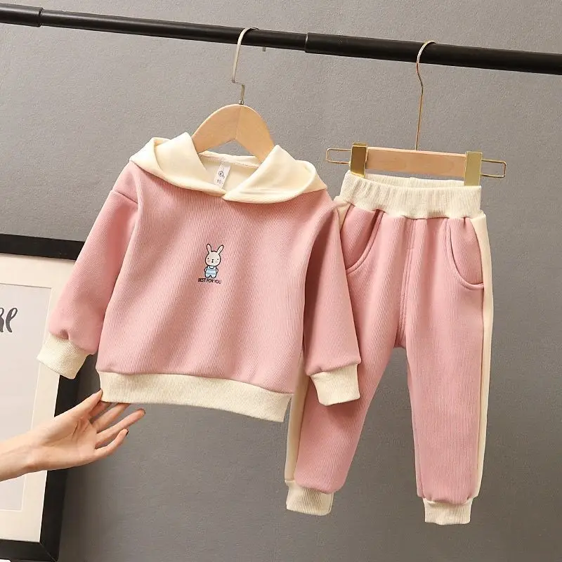 

Children's clothing girls autumn and winter clothing suits 2021 new children's winter baby foreign air net red sweater little