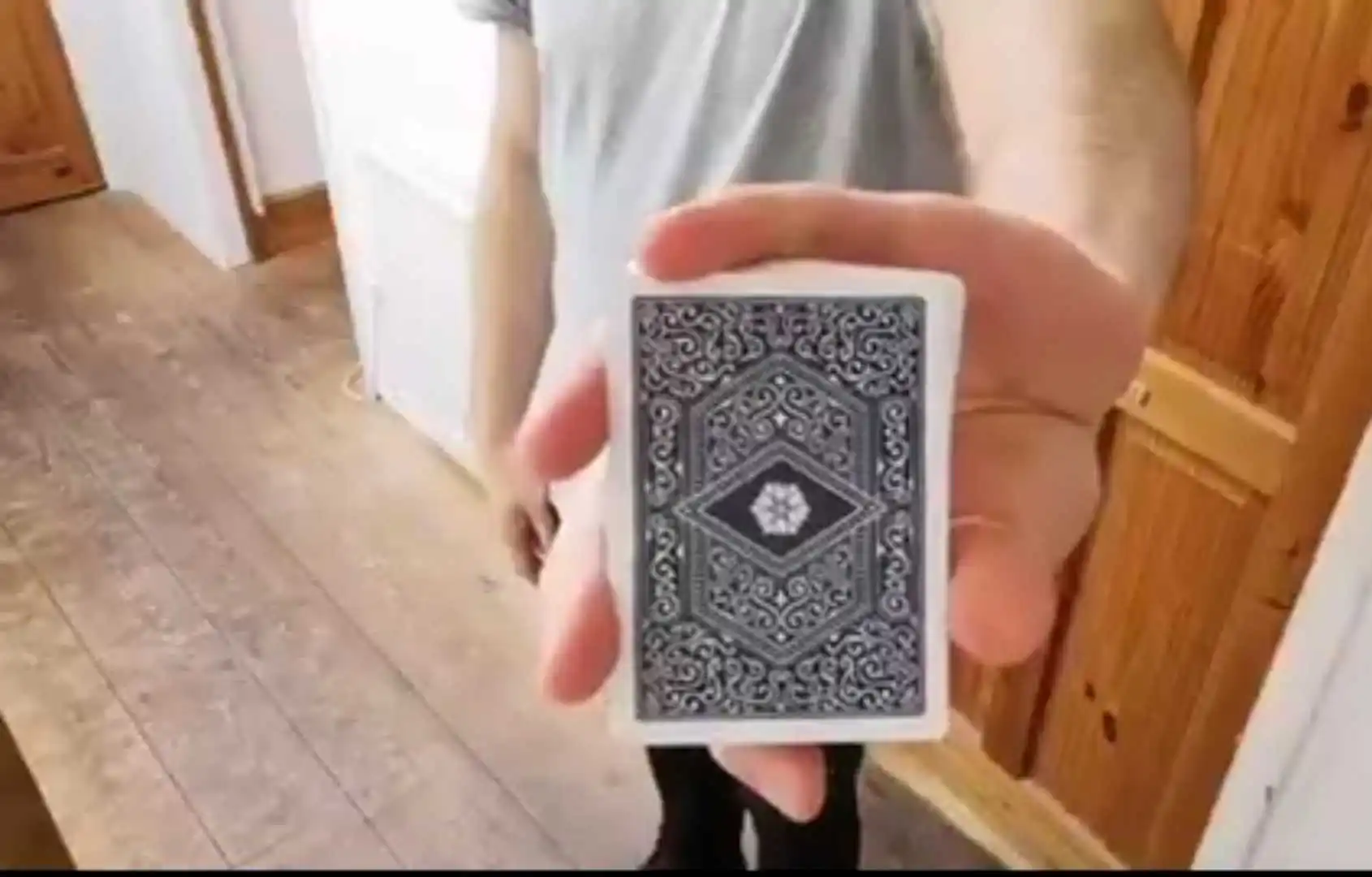 

2019 Sweet Dakota Change by Ollie Mealing Magic Instructions Magic trick