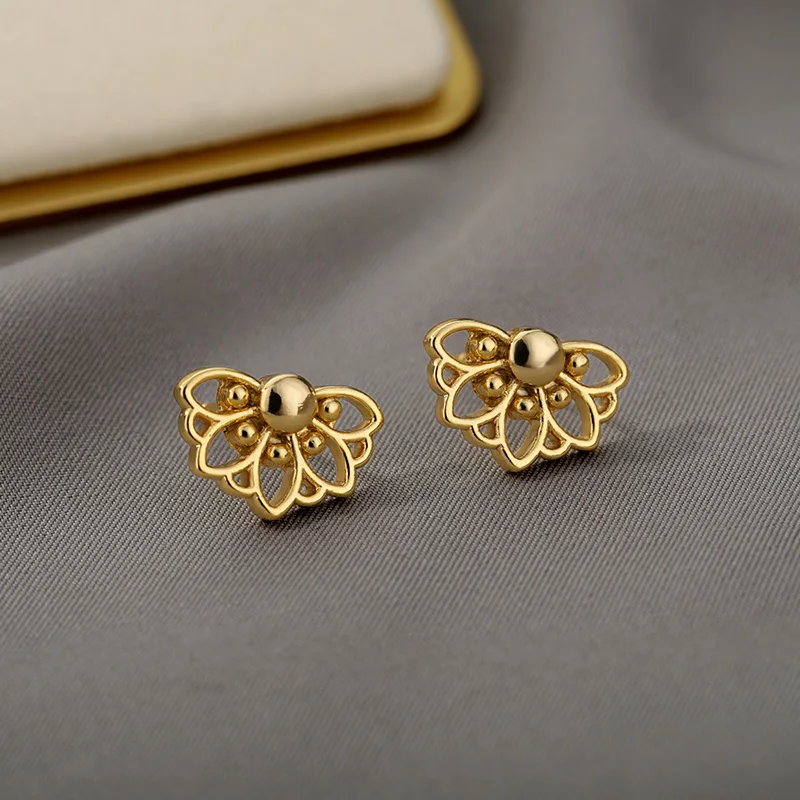 

Minority Design Lotus Vintage Earrings For Women Hollow Flower Aesthetic Earrings Charms Wedding Bridal Jewelry Bijoux Femme