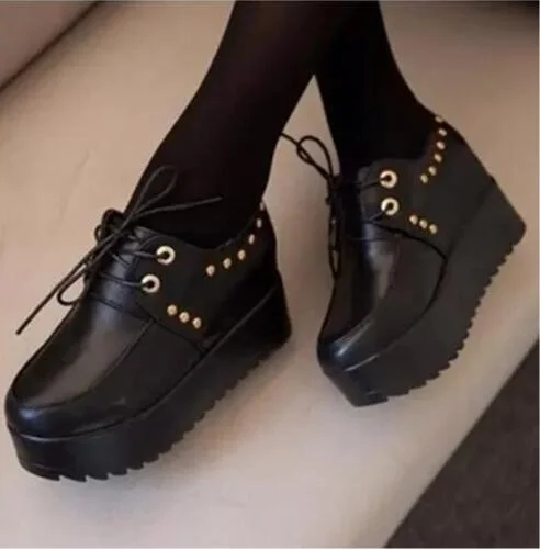 Новые модные британские готические панковские туфли на плоской подошве Лидер