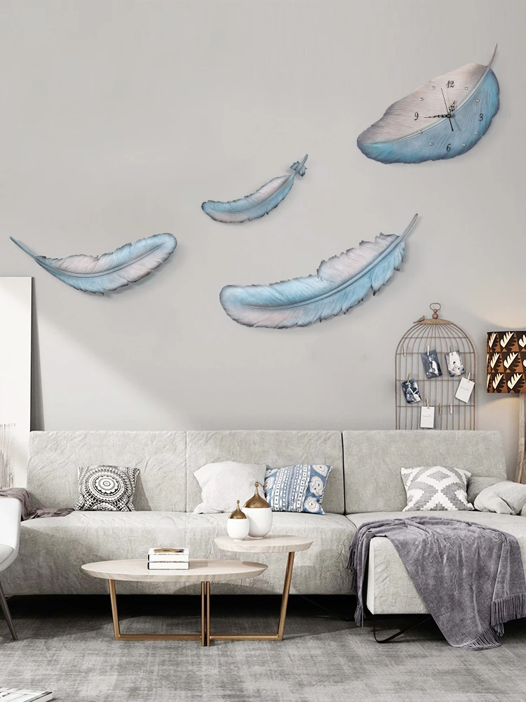 

Nordic Blue Wall Clock Modern Design Resin Creative Feather Shape Wall Clock Irregular Art Orologio Da Parete Home Decor EI50WC