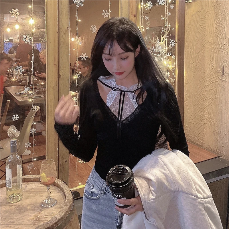 

Elegant Lace Shits Women 2021 Spring Long Sleeve V-Neck Fake Two Piece Tshirts Korean Style Party Sexy Y2k Shirt Female Chic