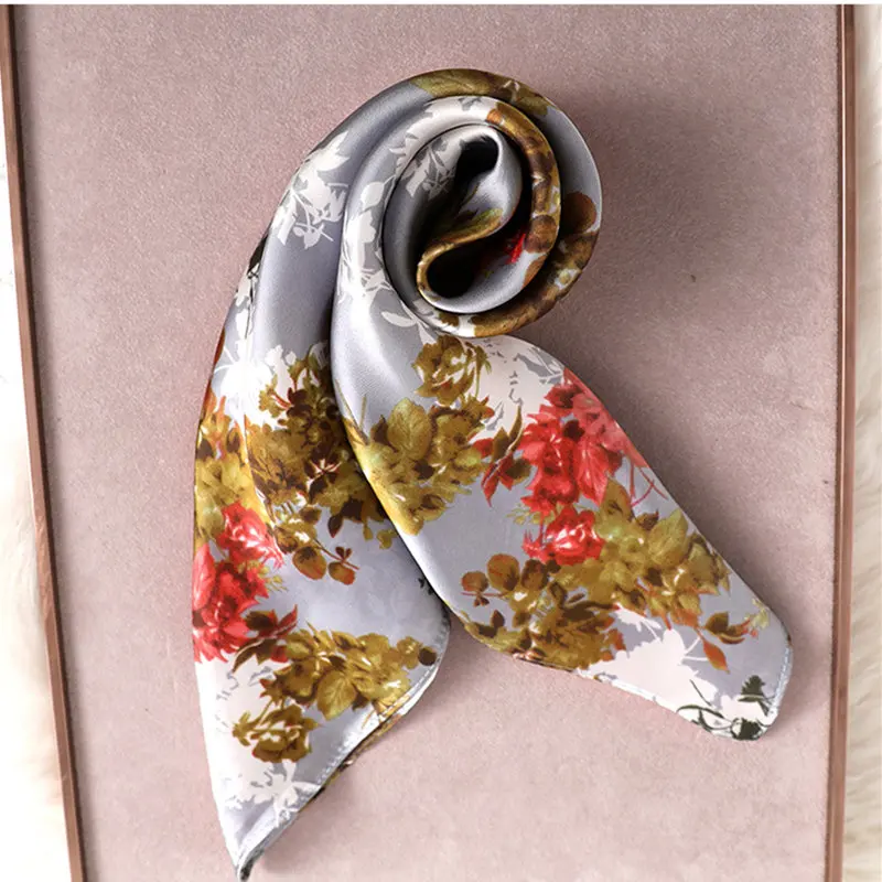 Кои прыгающий Новый женский модный популярный маленький шелковый шарф цветочный
