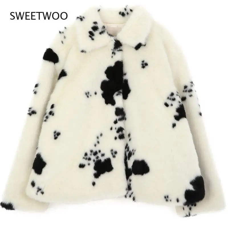 Korean Small Cow Pattern Imitation Mink Fur Coat Female Short Thick Black and White Spotted Plush Padded Fur Coat 2022