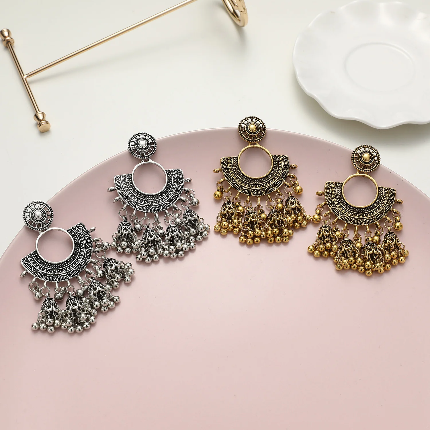 

European and American fashion retro fan-shaped bell earrings Indian style Bohemian personality creative earrings party gifts