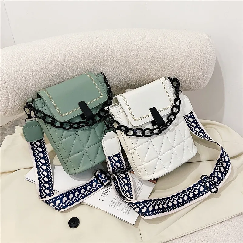 

Embroidery thread diamond bucket bag simple lock shoulder bag chain messenger fashion handbag 2021 new features niche