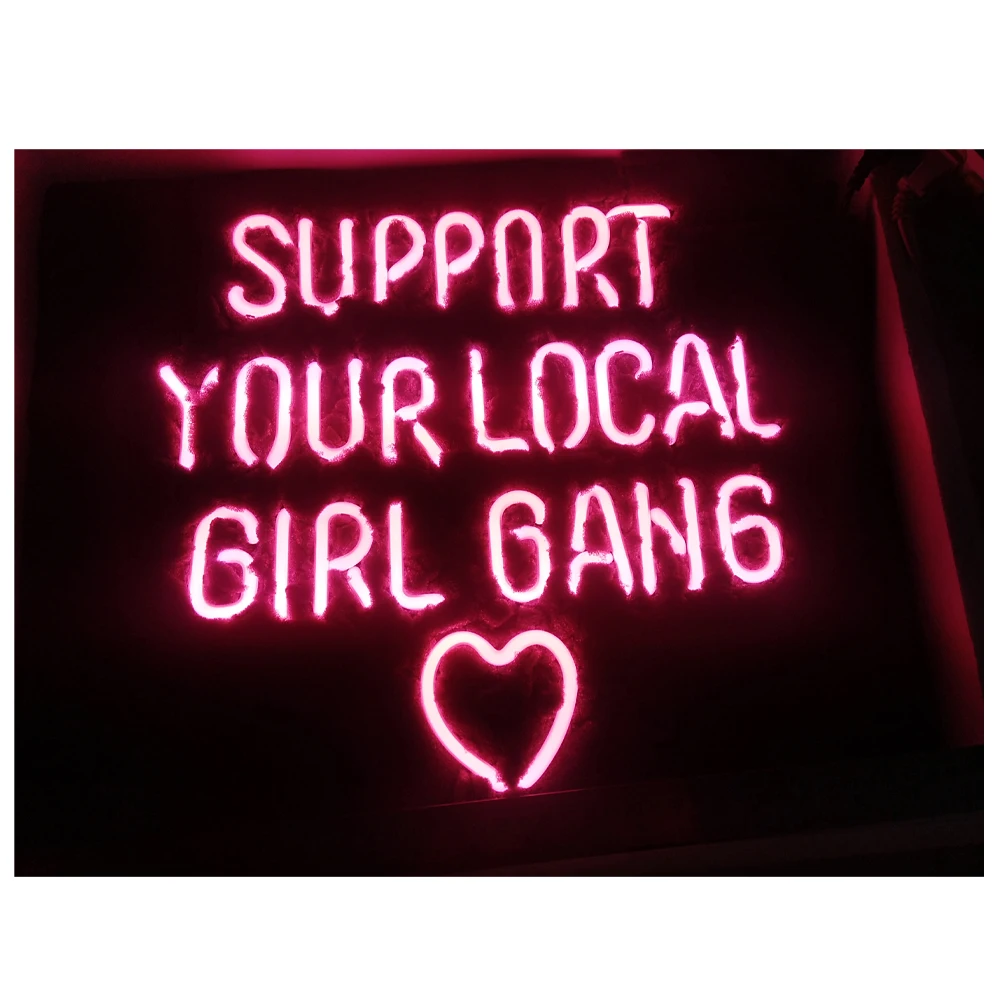 Рекламная акция поддержка местных девушек индивидуальная ручная работа