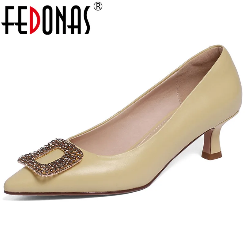 

FEDONAS/Женская обувь с острым носком; Обувь на каблуке; Коллекция 2021 года; Сезон лето; Туфли-лодочки из натуральной кожи на высоком каблуке; Эле...
