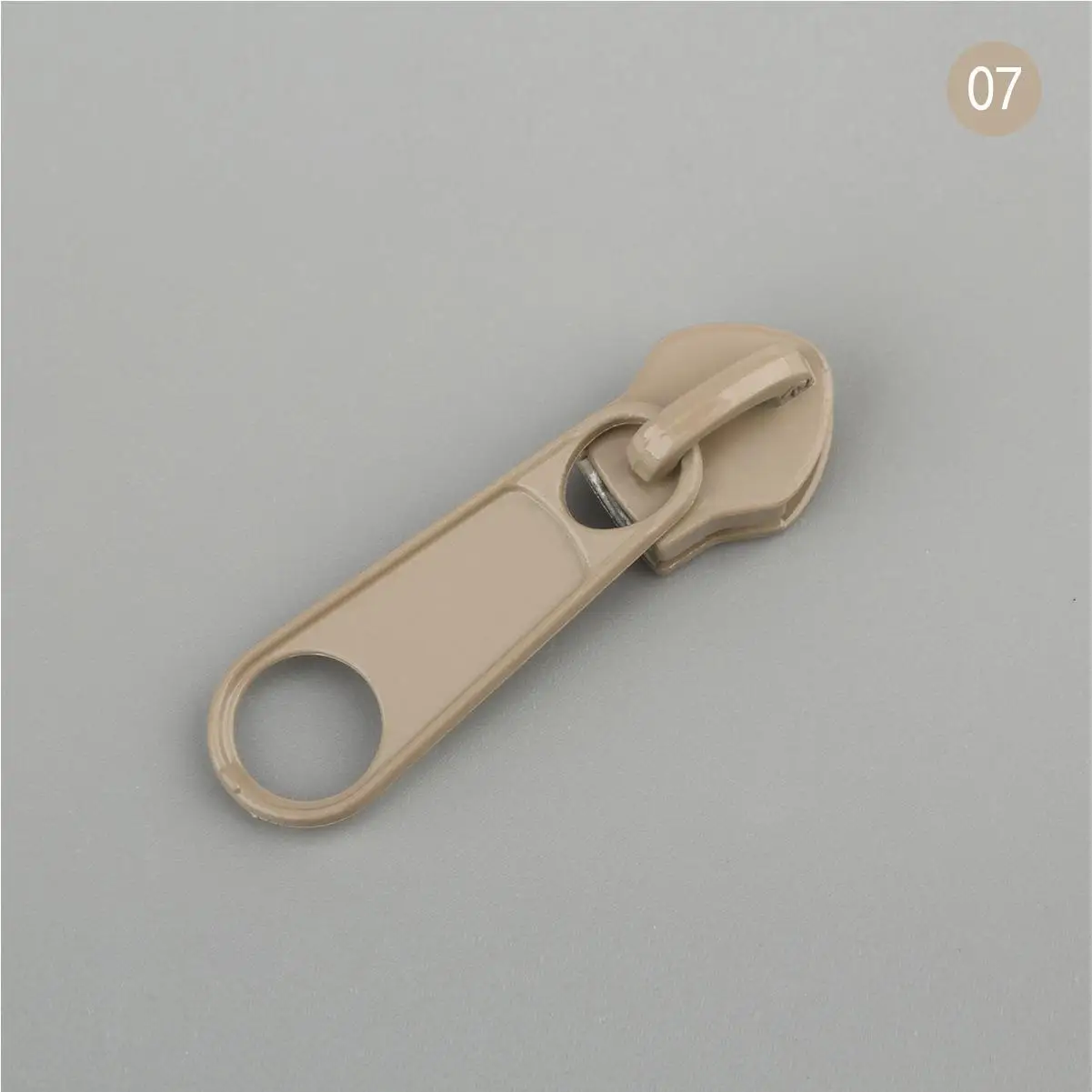 Ползунки для застежки-молнии нет. 5 автоматически загорающиеся бабочки