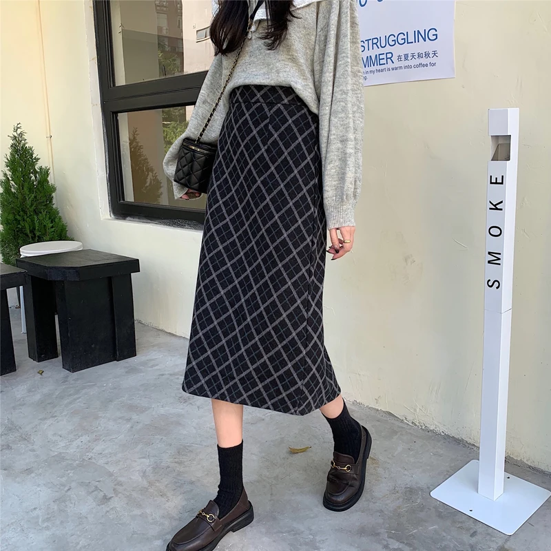 

Новинка Зима 2021, Женская шерстяная клетчатая юбка средней длины в стиле ретро, тонкая юбка-трапеция с зонтиком, модная универсальная юбка