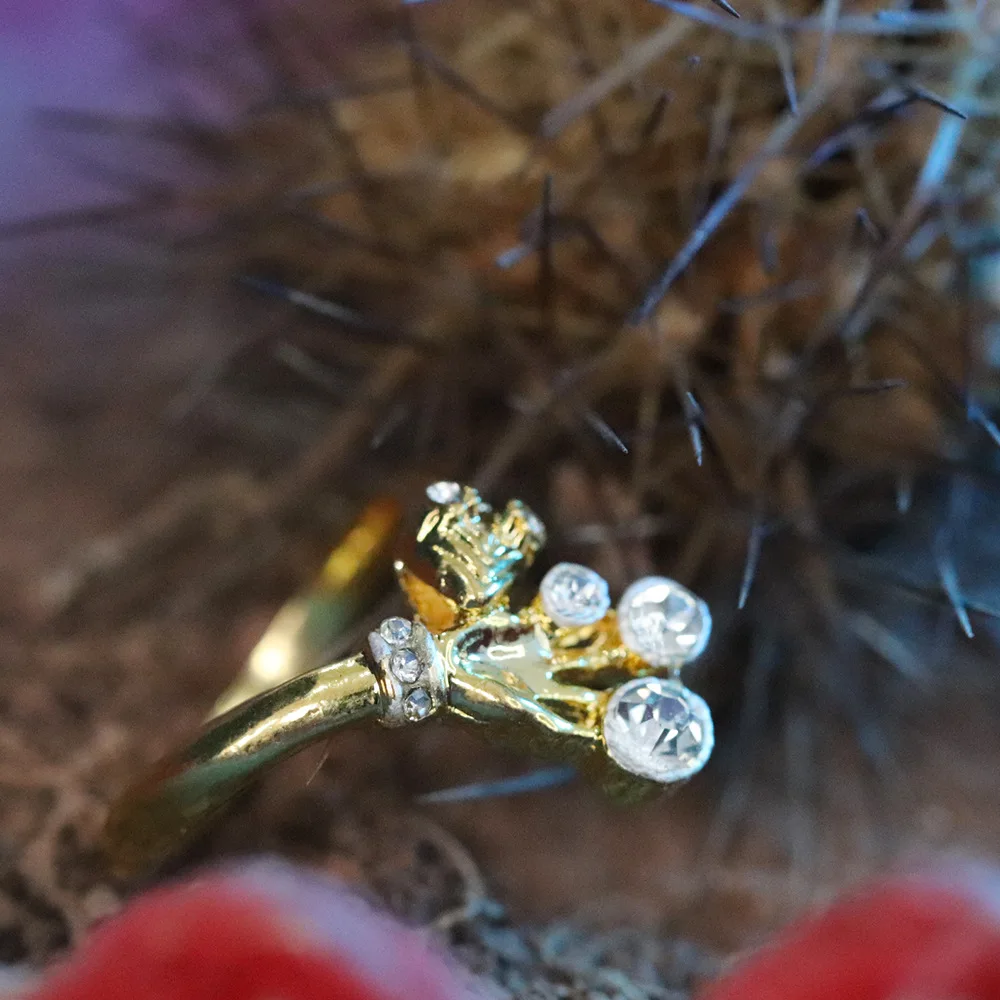 

New Hip hop punk Trendy Snake Animal Lady Finger Zircon Rings Original Jewelry For Women Party Ring Girls Students Gift