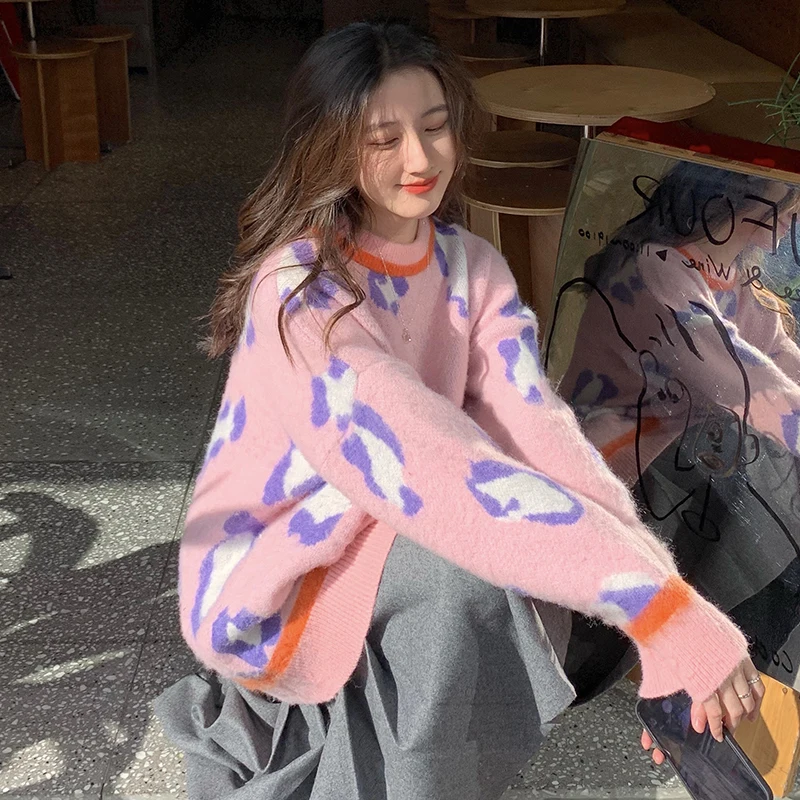 

2021 New Women Elegant Pating Pattern Knitted Sweater Jumper O Neck Female Oversize Pullovers Chic Tops