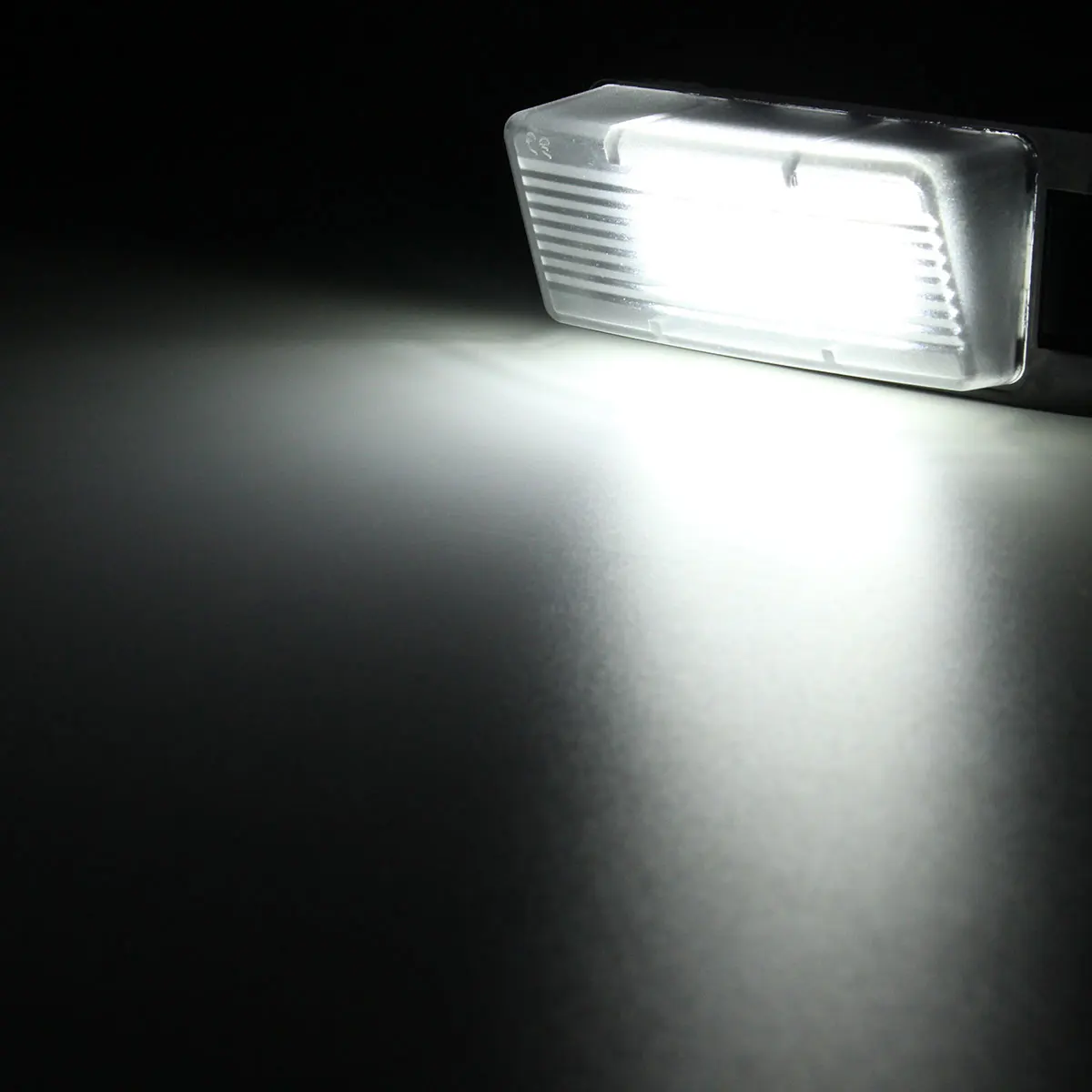 Белый светодиодный светильник для номерного знака 2 шт. замена NISSAN 350Z 370Z GTR INFINITI G25