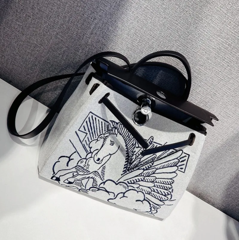 Сумка-тоут женская из натуральной кожи с вышивкой | Багаж и сумки