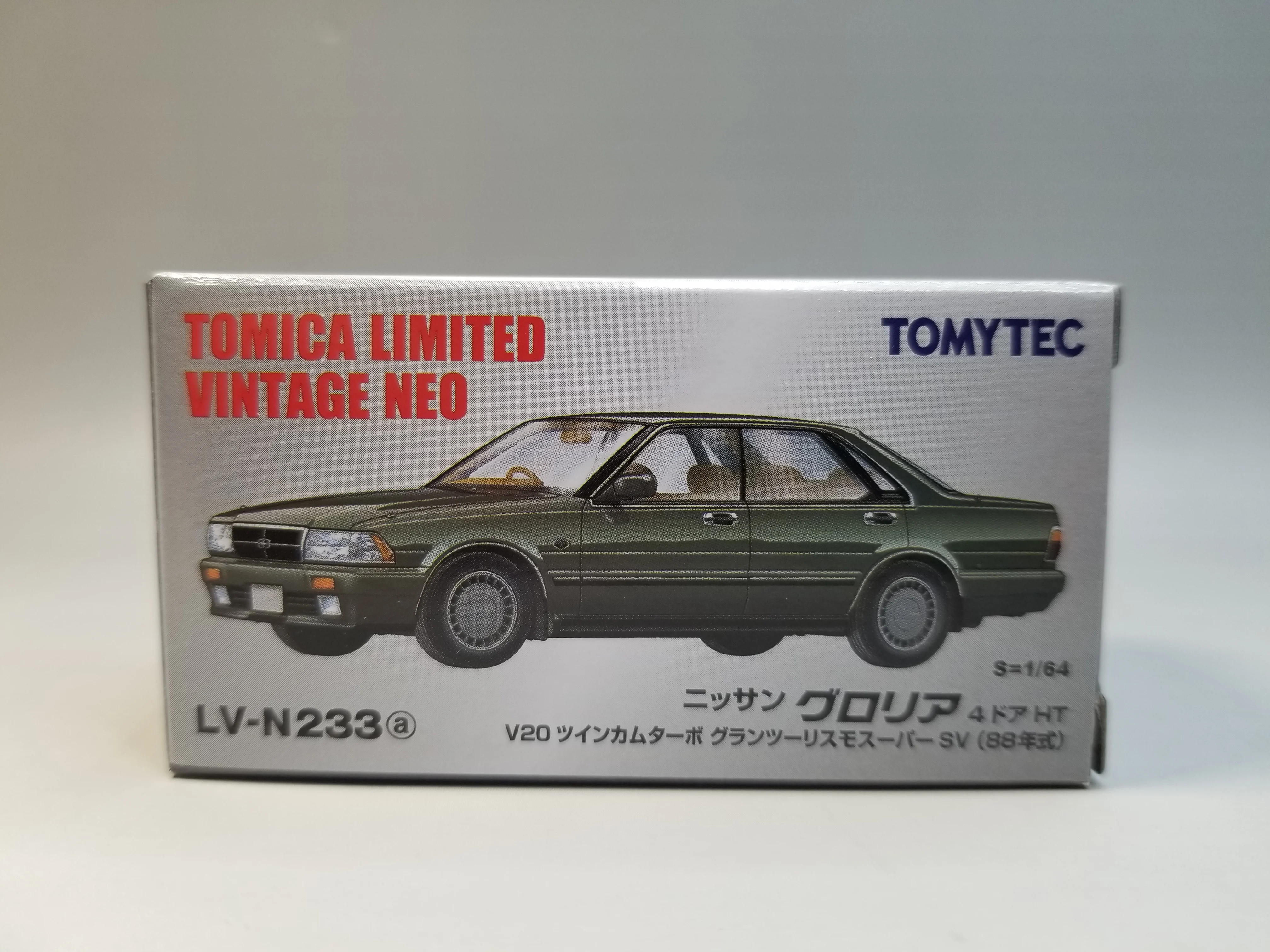 

TOMYTEC TLV 1/64 Nissan Gloria Gran Turismo Super SV LV-N233a Die Cast Model Car Collection Limited