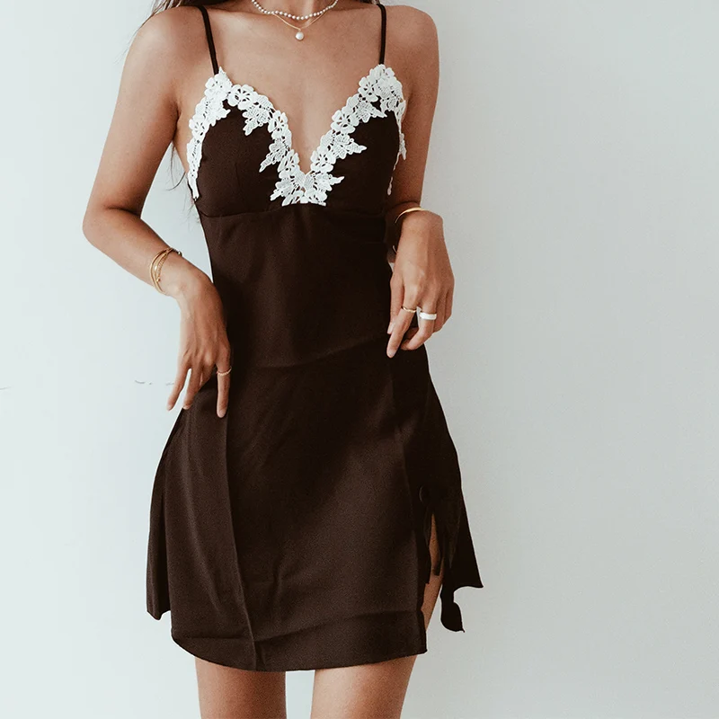 

lace sleepwear