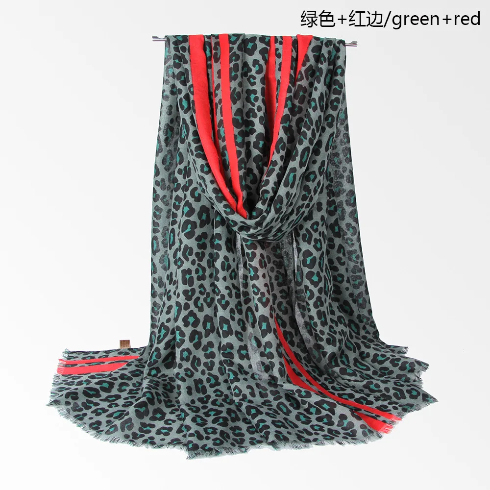 

2021 Spring and Autumn New Satin Printed Fashion Fluorescent Leopard Pattern Ladies Scarf