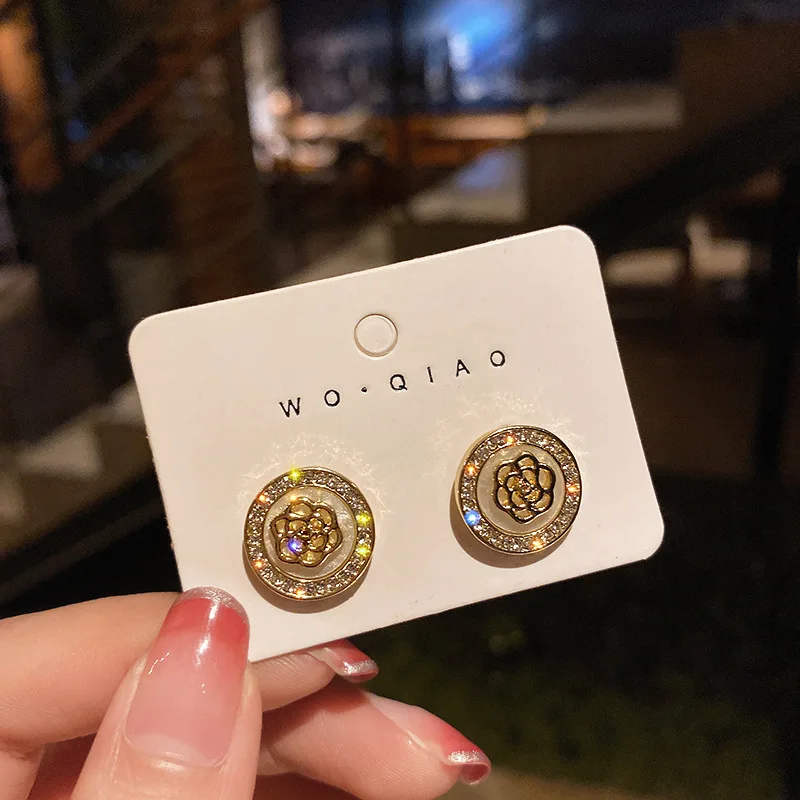 

s925 Geometricround rhinestone Camellias earring Dongdaemong Korea Sweet student temperament earringstud