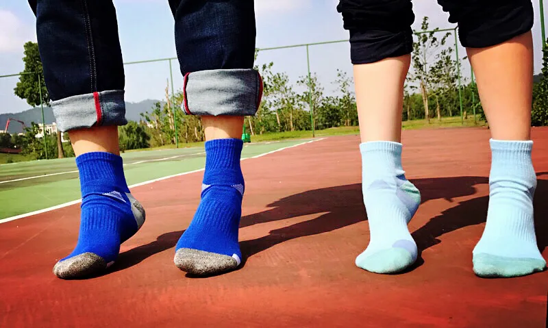 2 пары летних спортивных тепловых хлопчатобумажных кашемировых мужских носков унисекс, бесшовные носки для альпинизма, пешего туризма, катания на лыжах, европейские размеры 39-44, Meias