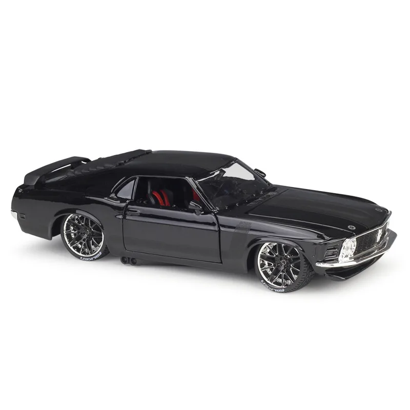 

maisto 1:24 1970 Ford Mustang BOSS 302 Muscle Car Alloy Luxury Vehicle Diecast Pull Back Car Goods Model Toy Collection