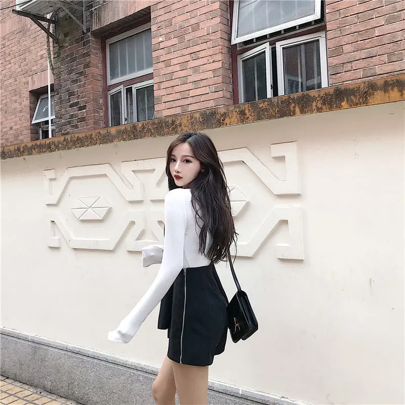 

2020 New Autumn Winter Women High Waisted Woolen Shorts Female Korean Style Loose Fashion Elegant Warm Thick Shorts