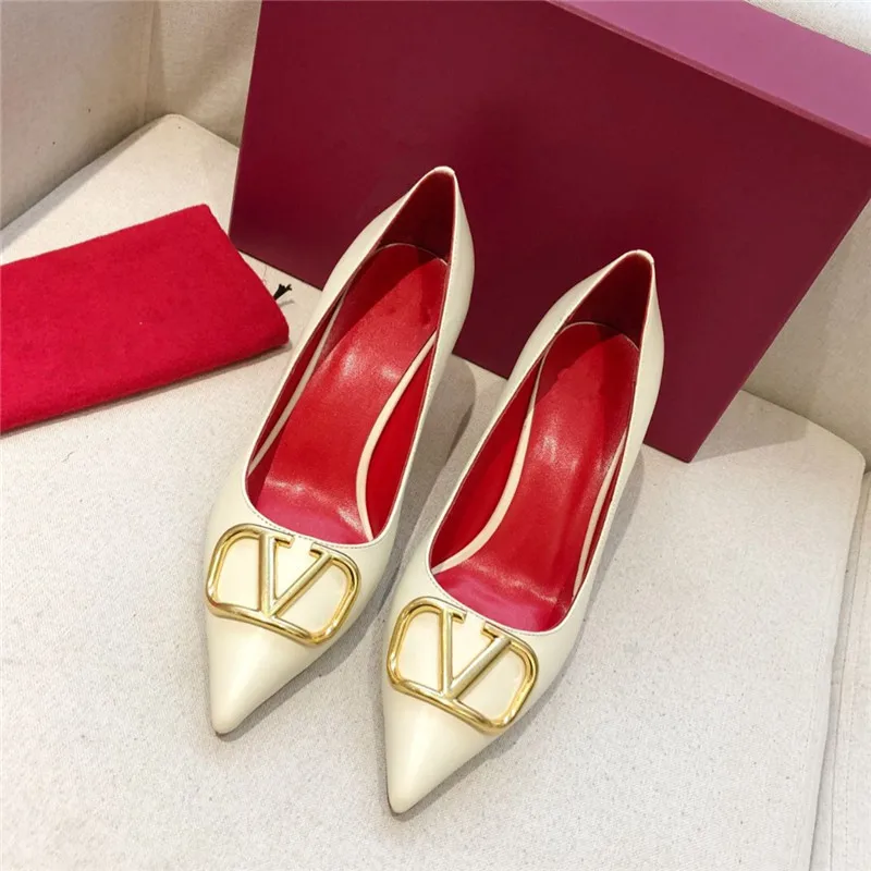 Классические женские туфли на высоком каблуке Кожаные из микрофибры с острым