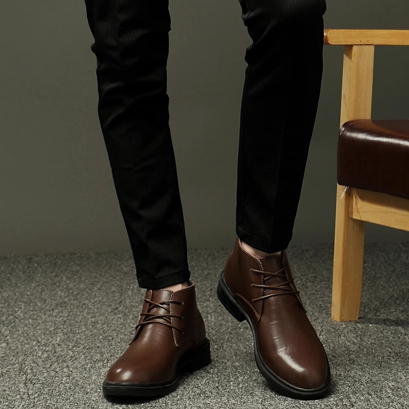 Туфли мужские из натуральной кожи на шнуровке заостренный носок классические