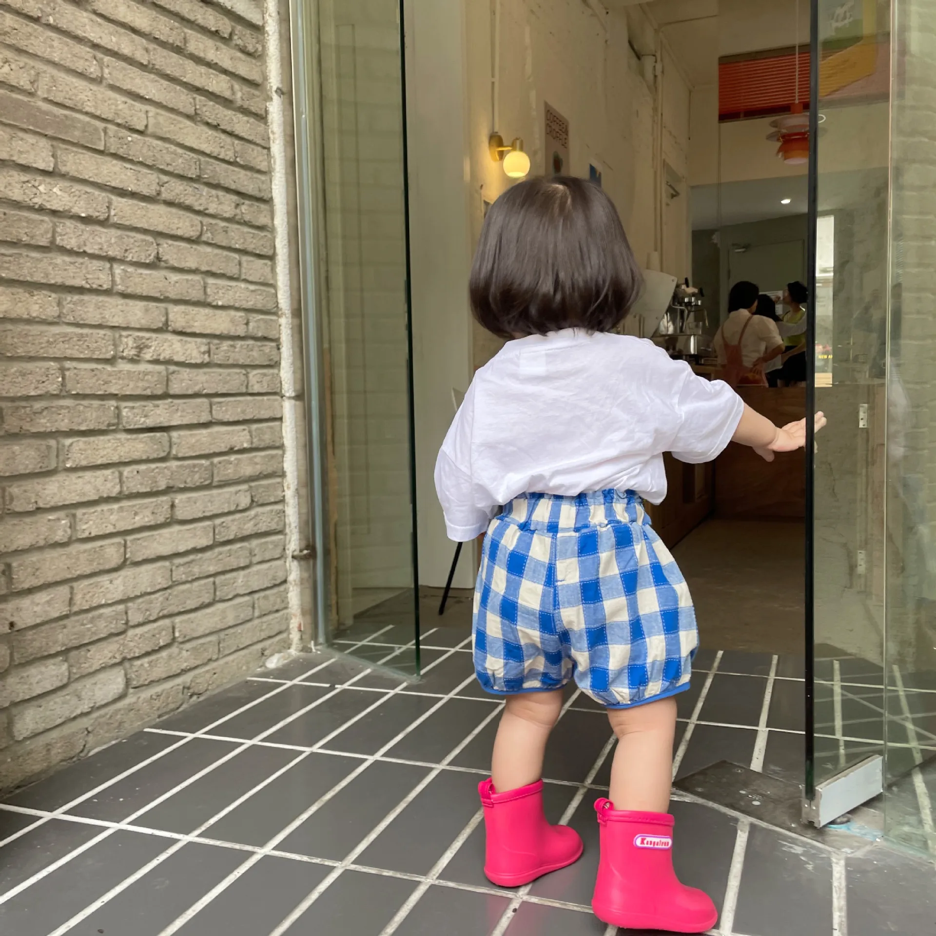 

Children's shorts grid children's baby clothes baby clothing 2021 summer lantern shorts Korean children's clothing