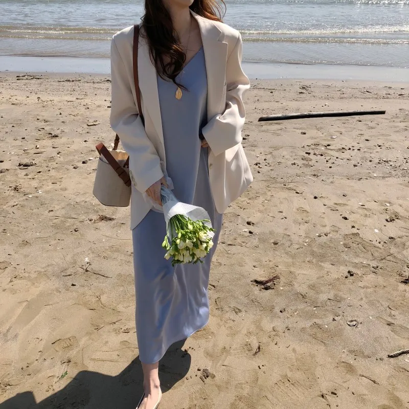 Женское атласное платье на бретелях весна лето 2020 повседневное эластичное