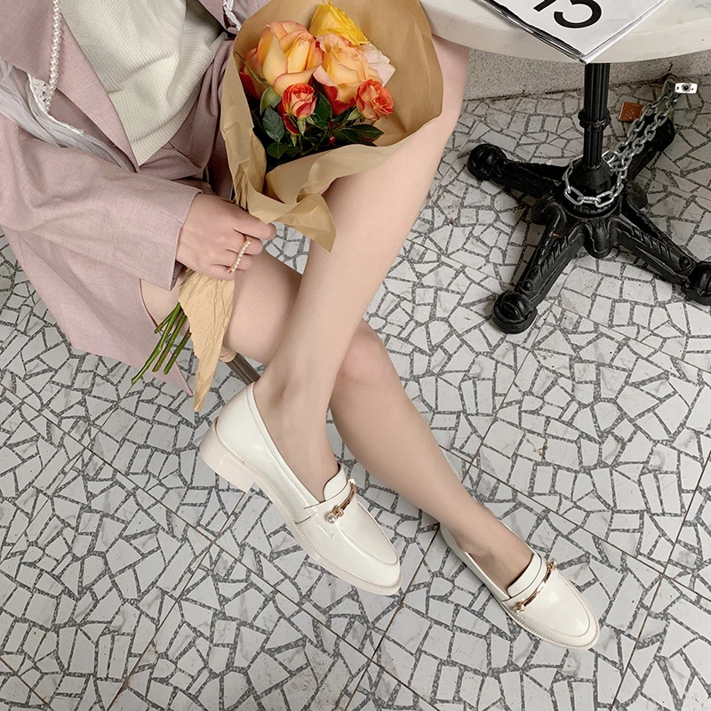 

Royesic Women's Leather shoes British style women's shoes fall 2020 New single shoes women's flat bottom Loafers shoes