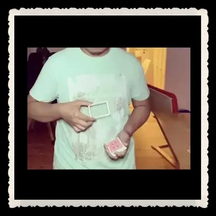 

HoloCard by Jared Arroyo&Calen Morelli Magic tricks , Magic instruction